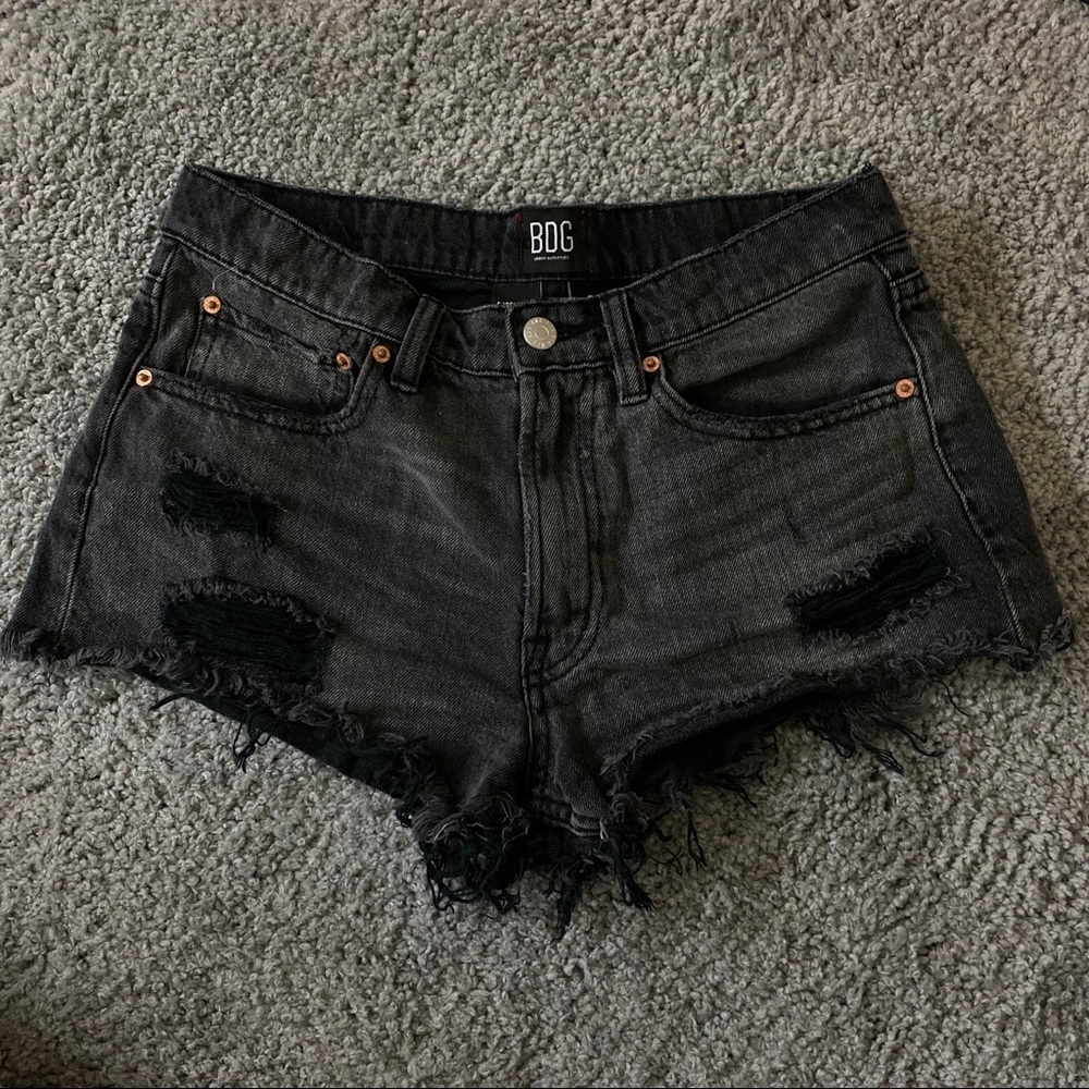 UO BDG Essential Distressed Mid-Rise Shorts